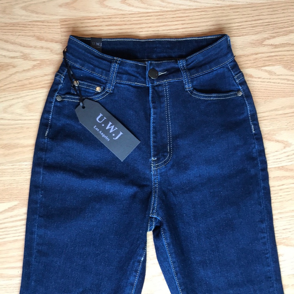 Fashion nova high wasted jeans